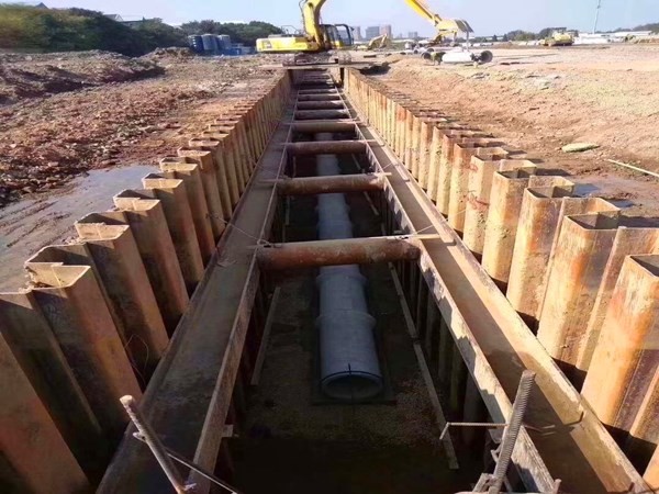 防城港市政管道施工_工程案例_廣西八十一設(shè)備租賃